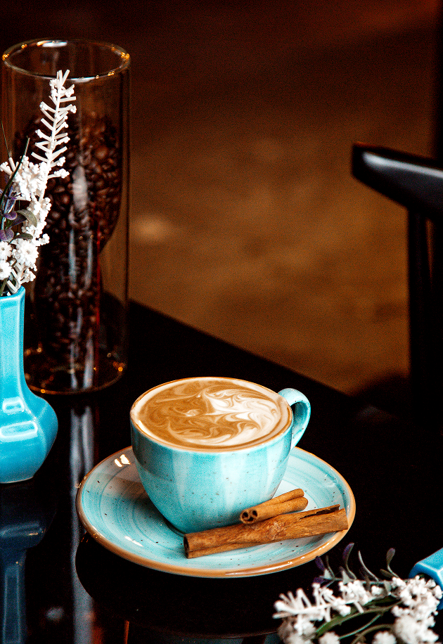 CafÃ©s industry storefront mockup